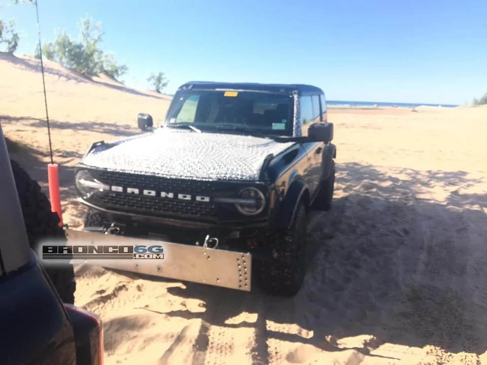 2021-bronco-sasquatch-dunes-4-jpg.jpg