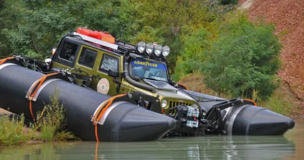 Ford Bronco Amphibious Bronco option, would you? IMG_2521