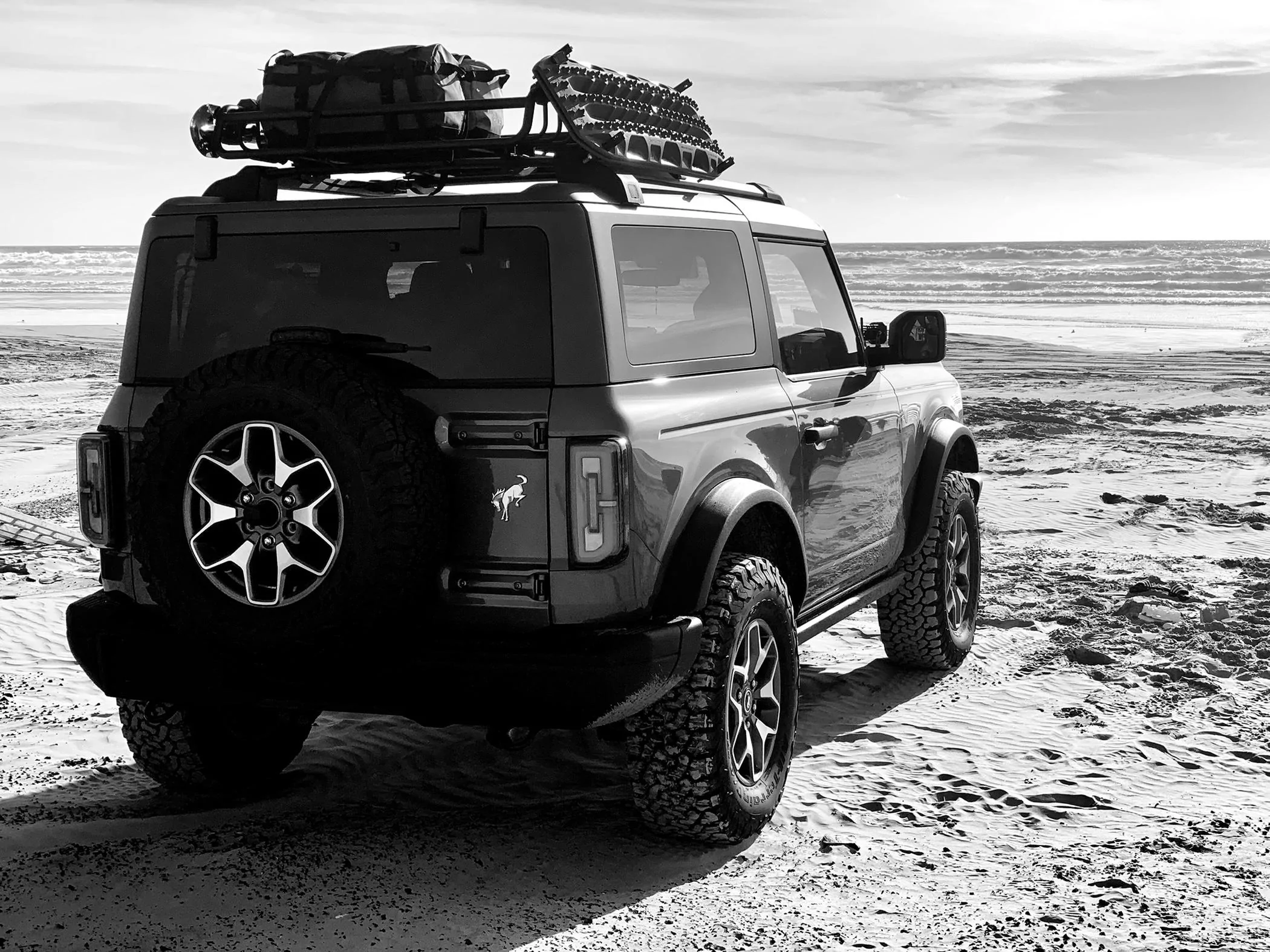 Ford Bronco CARBONIZED GRAY Bronco Club 5B8BC92A-A740-42C3-9D35-C09587887190