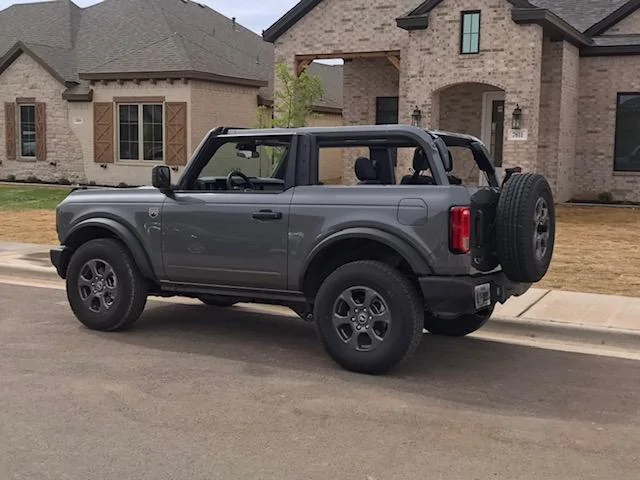 Ford Bronco 02/07/2022 Build Week Group topless