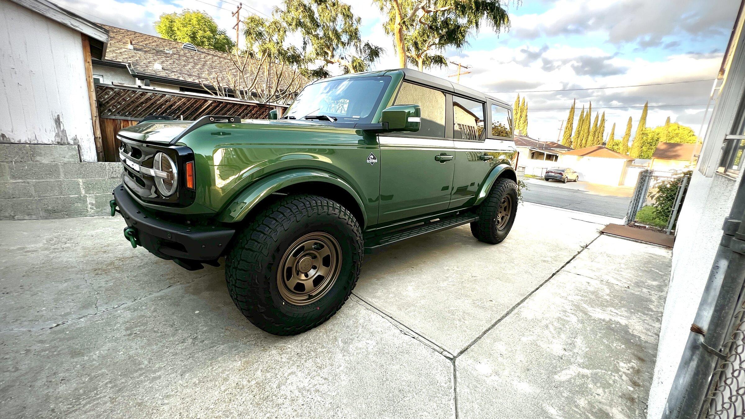 Ford Bronco Show us your installed wheel / tire upgrades here! (Pics) IMG_3067
