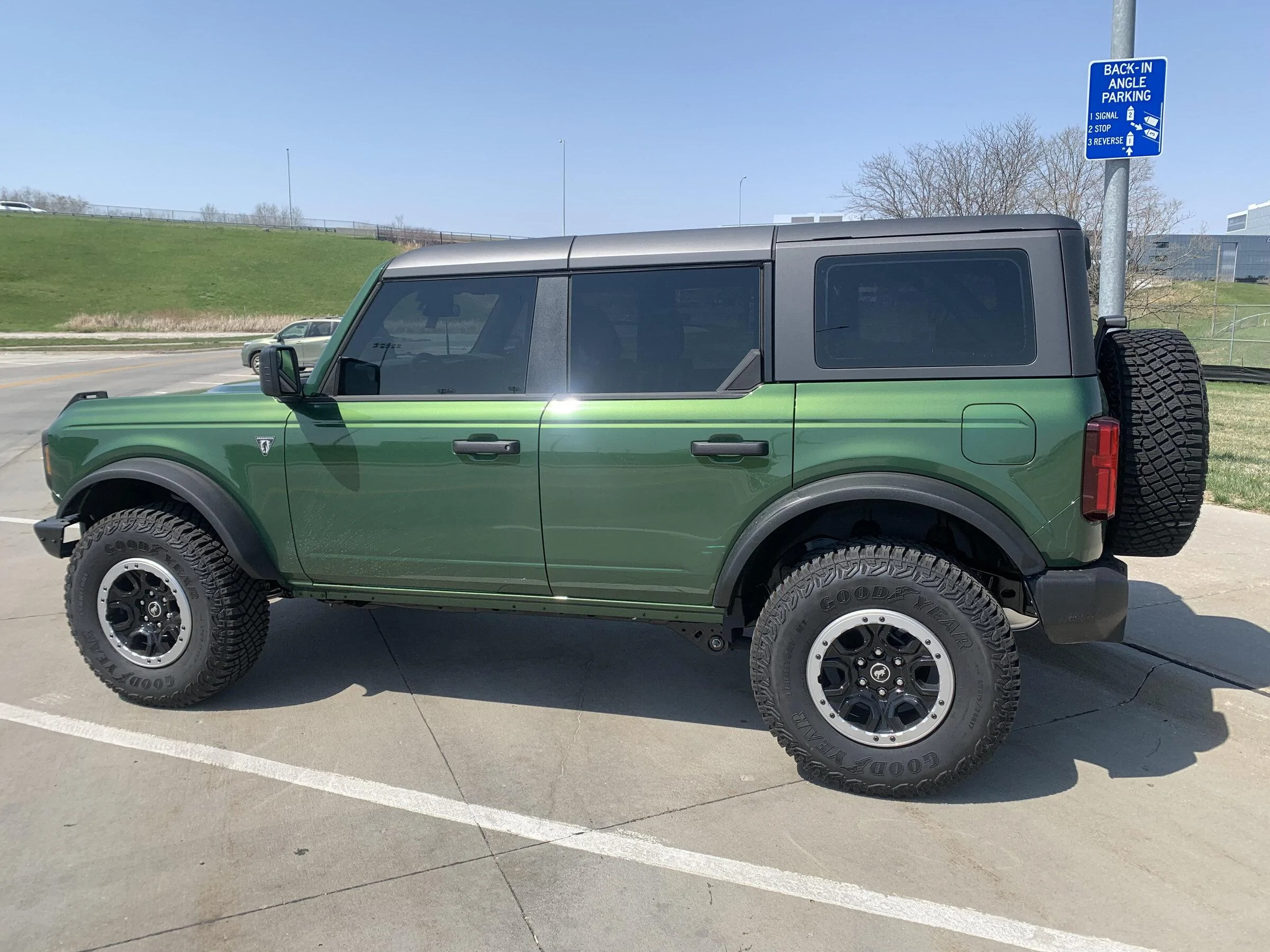 Ford Bronco ERUPTION GREEN Bronco Club Tint
