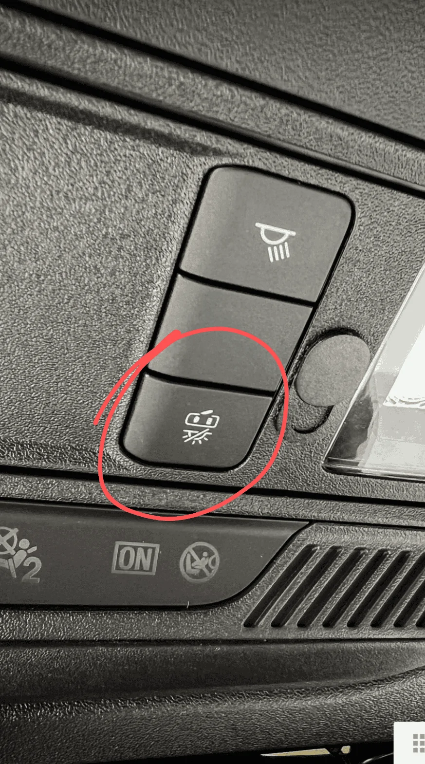 Ford Bronco What is this button? Screenshot_20220427-090614