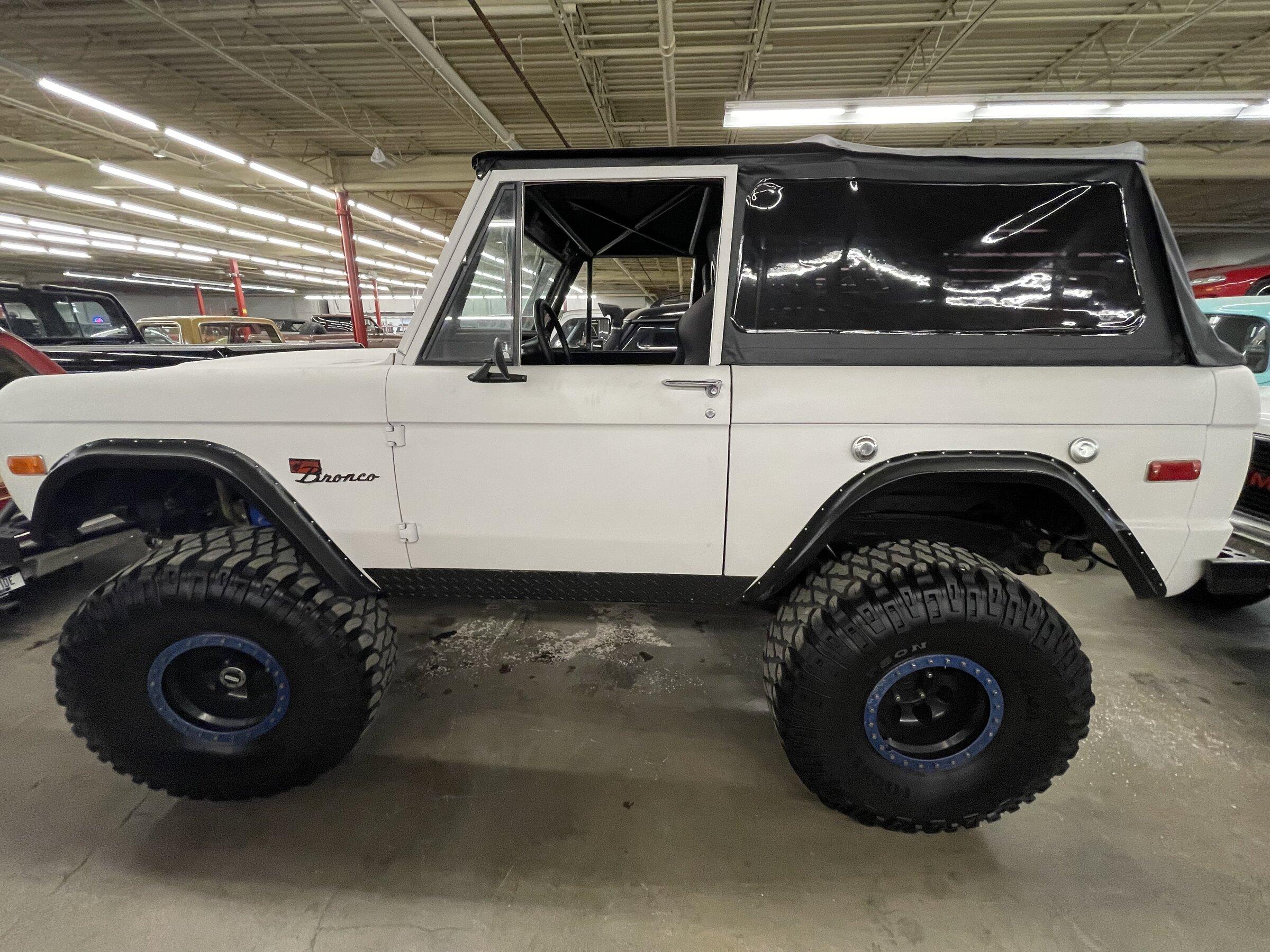 Ford Bronco Mature Bronco Porn C4FF5BAC-DD7F-408E-A937-19CC254CDE48