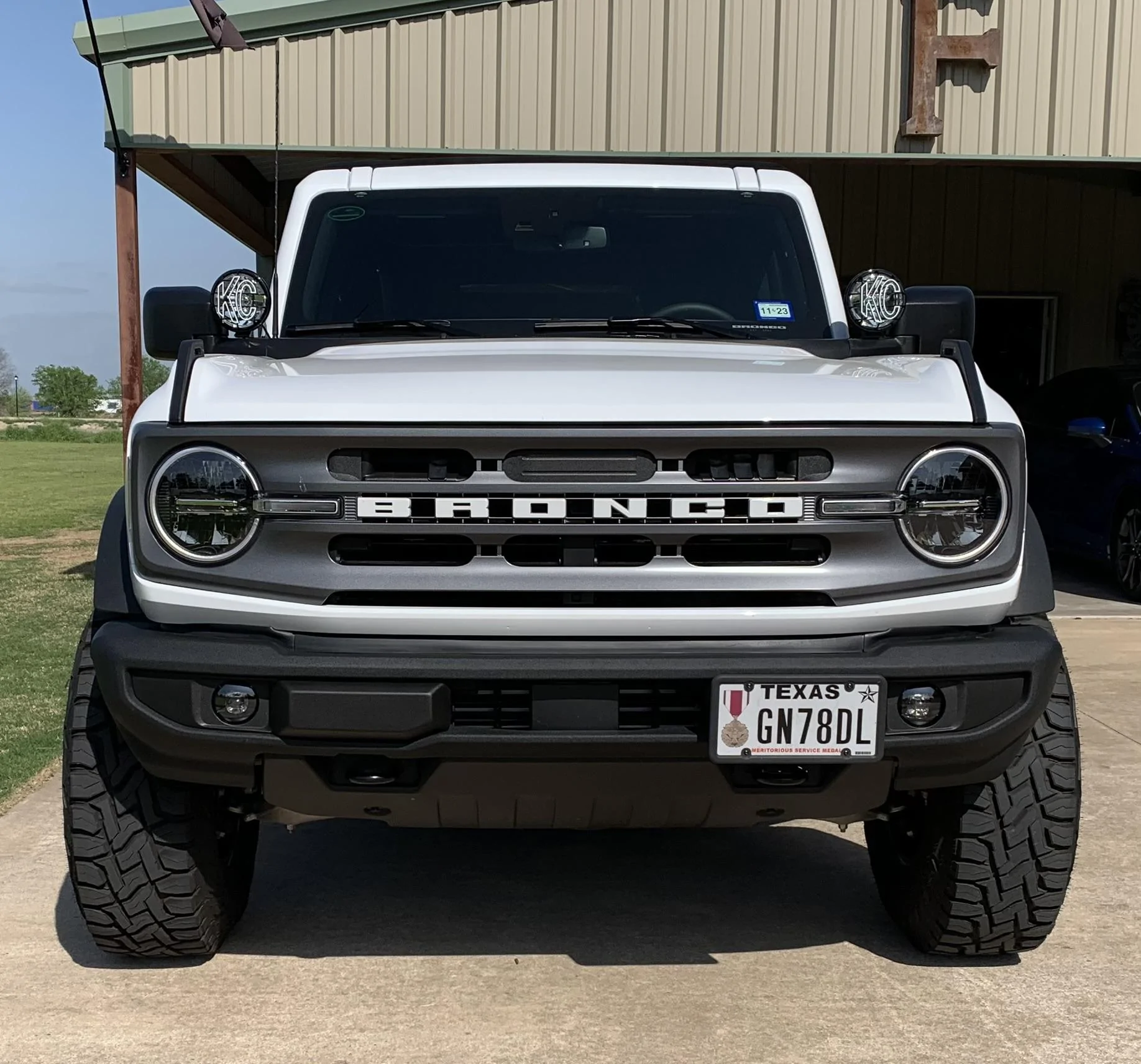 Ford Bronco KC Hilites C3 & Slimlite Installed 18CADD4F-F77F-4605-B04A-A65E993D7636