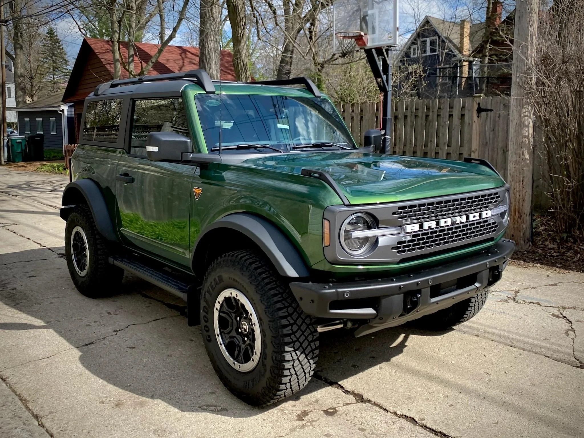 Ford Bronco ERUPTION GREEN Bronco Club IMG_9527