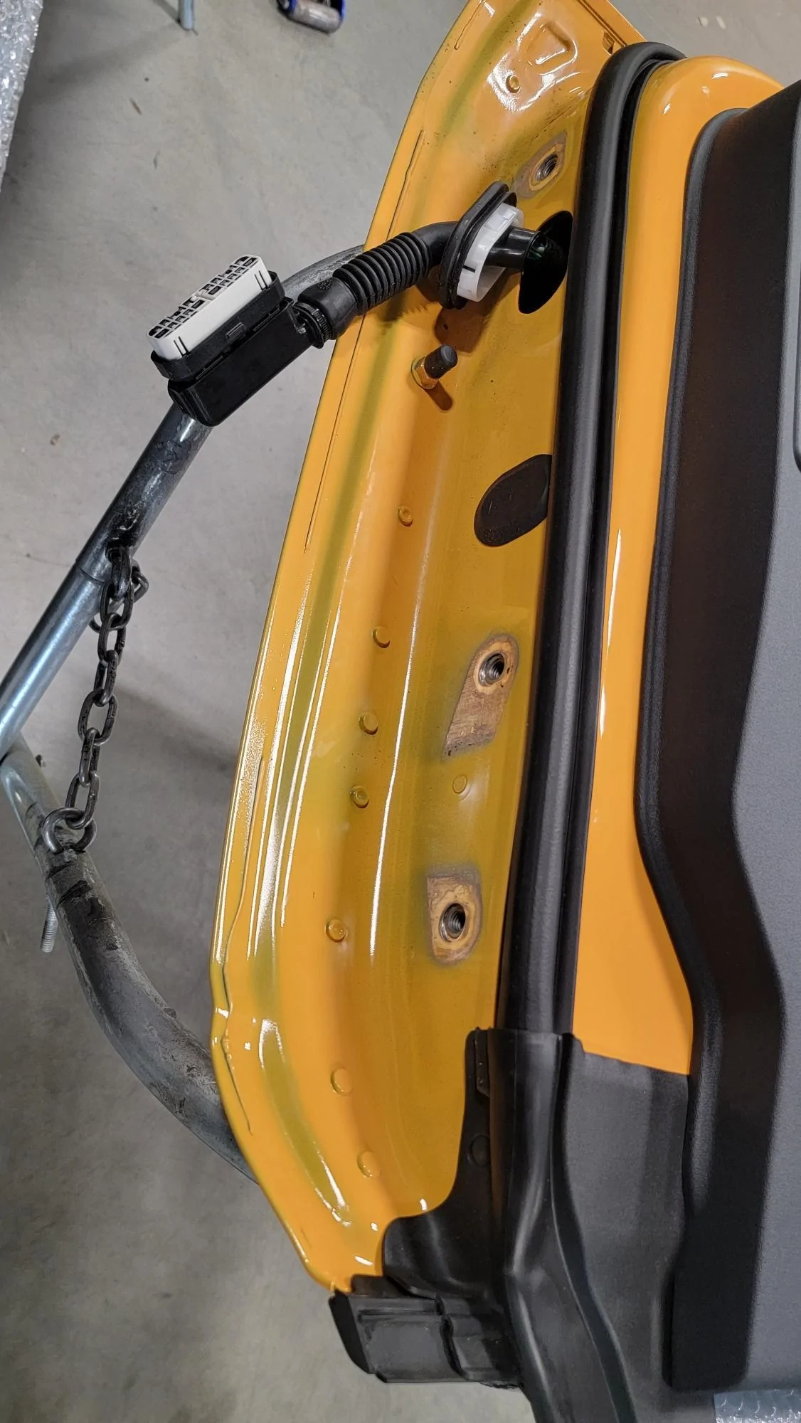 Ford Bronco Rear Doors Chip Paint C1F9A197-1414-4ED5-8E6B-2A555F10088A