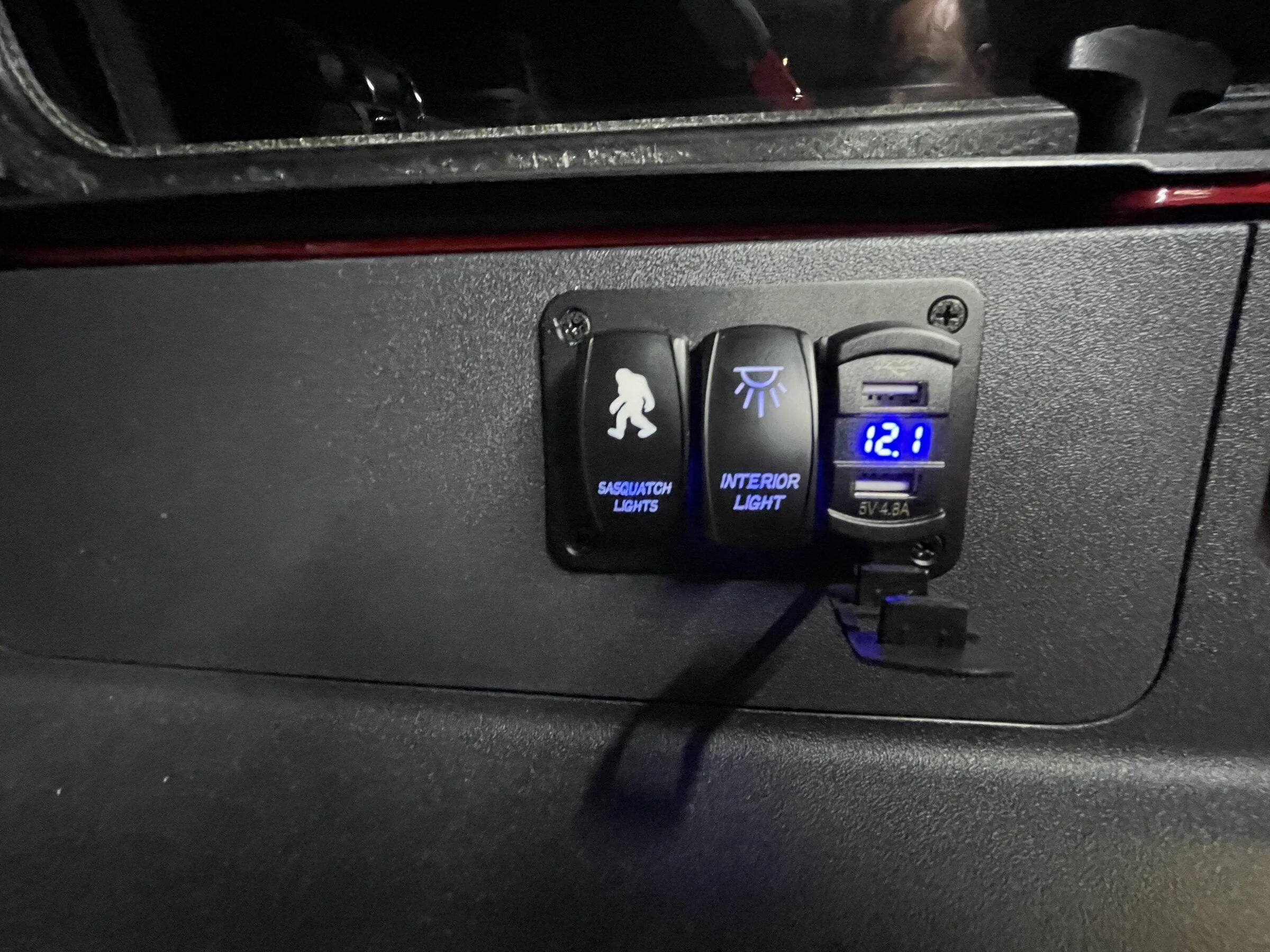 Ford Bronco Additional Cargo Area Lighting DIY - Done ✅ 2E7E9FCC-936D-4012-87B7-5B45D0E2D8B7