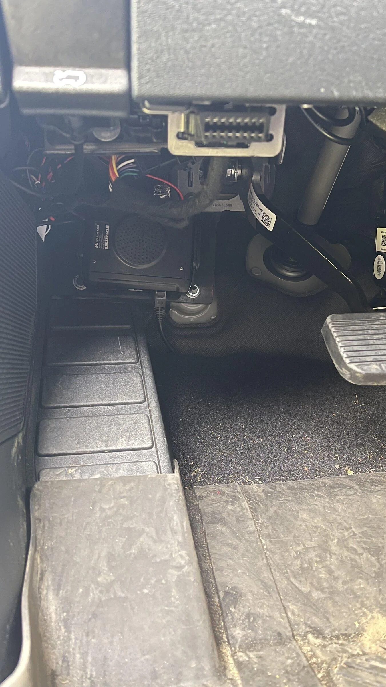 Ford Bronco GMRS Ghost Install Tutorial IMG-6243