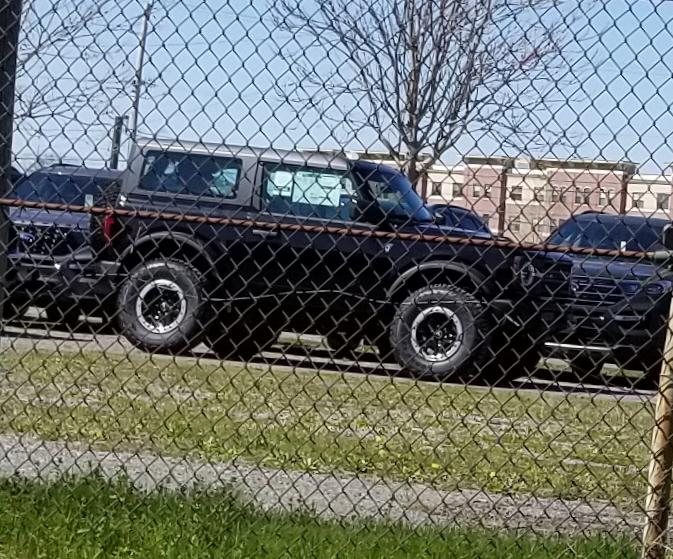 Ford Bronco 4/18/22 Build Week Group. 20220428_155505