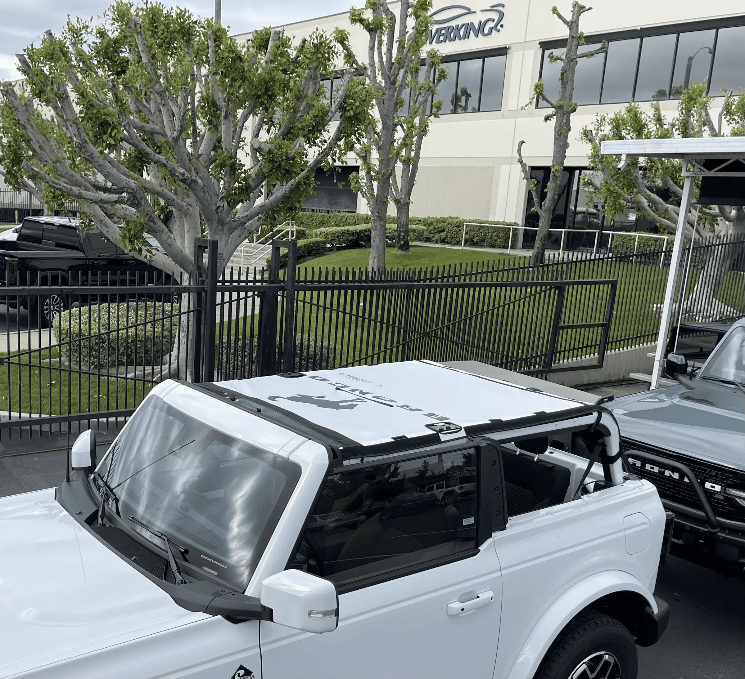Ford Bronco JTopsUSA Announces Bimini Sun Shades for the 2/4 door hard tops! tempImagerlJnOo