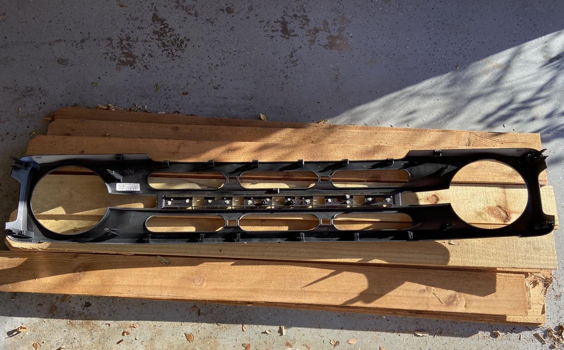 Ford Bronco Big Bend Grille F30A83A0-44E3-46E6-BFE2-28043779E28C