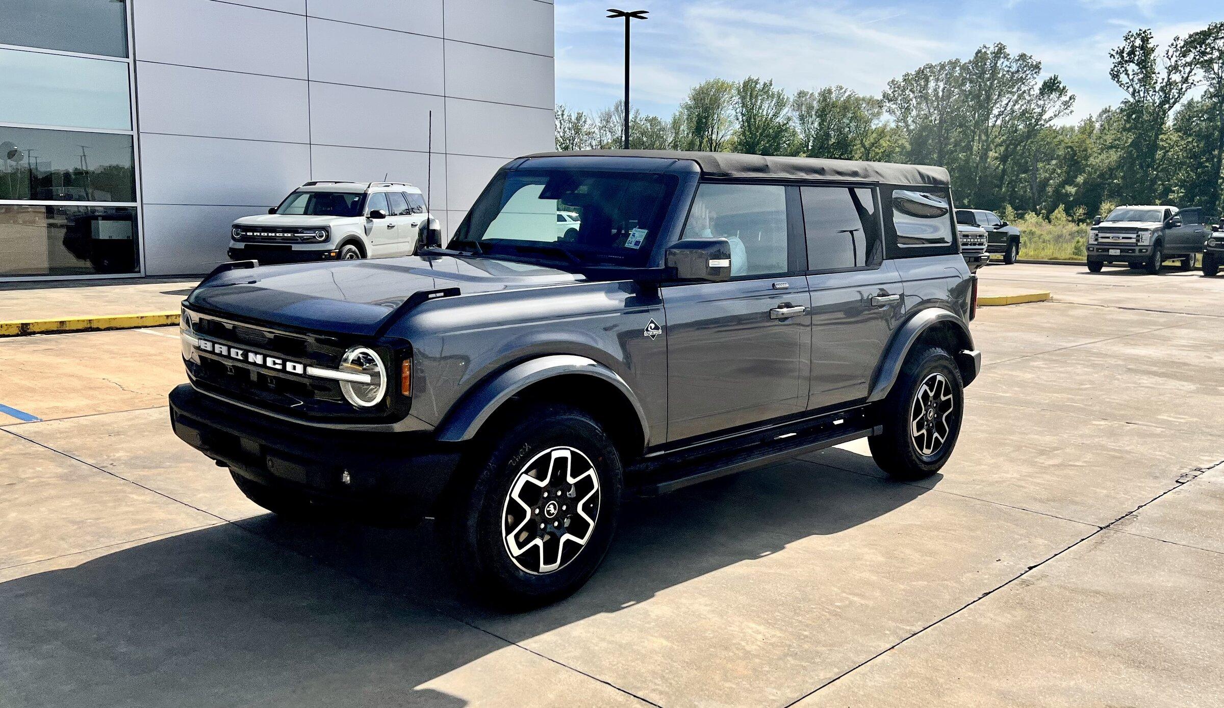 Ford Bronco 🛠 1/17/2022 Build week group 26B26AF5-0108-4C27-950B-7E0CC53496A1