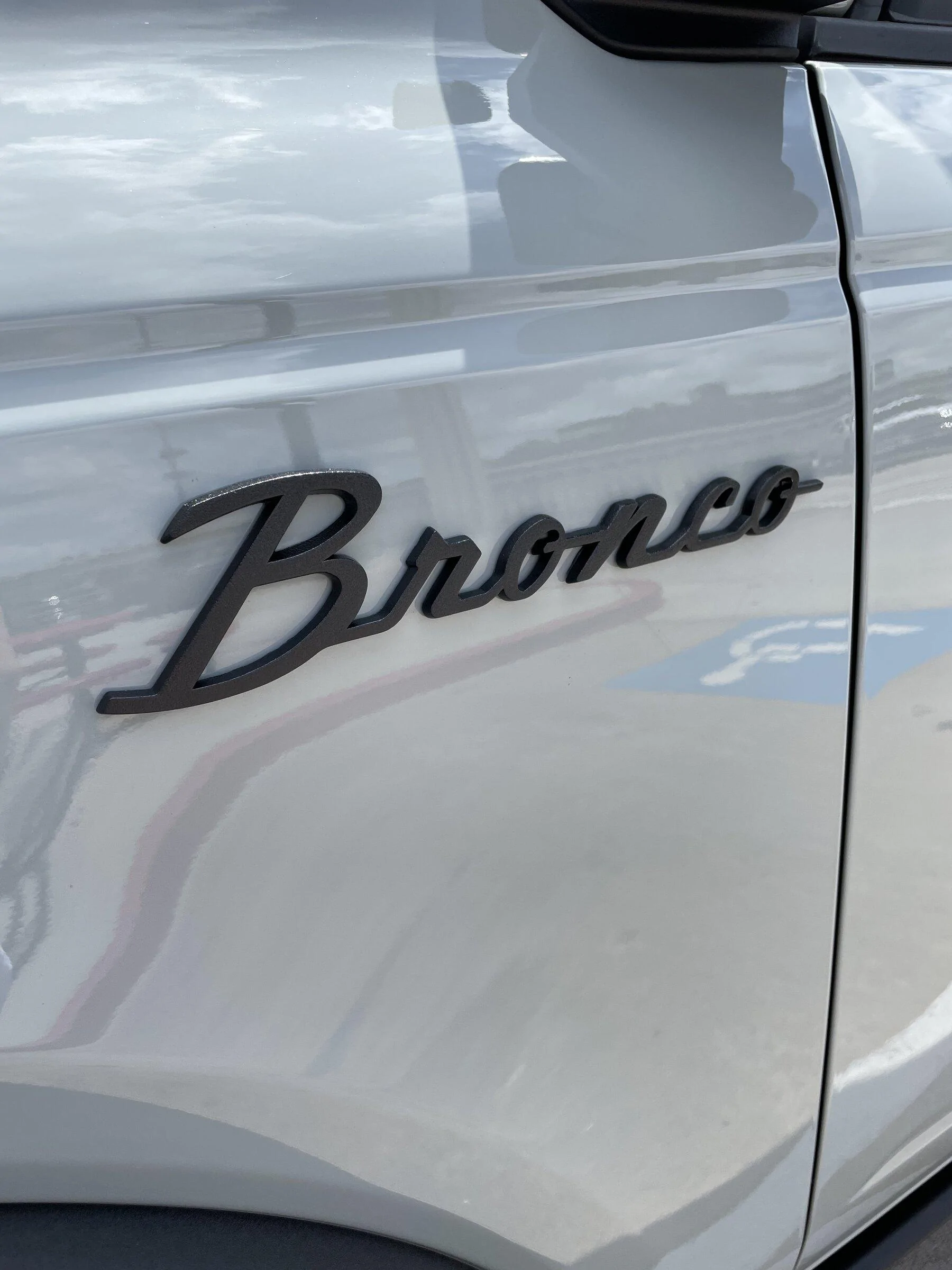 Ford Bronco Kevlar coated badges 909D47A4-8D0D-4CCD-8808-9130917082BC