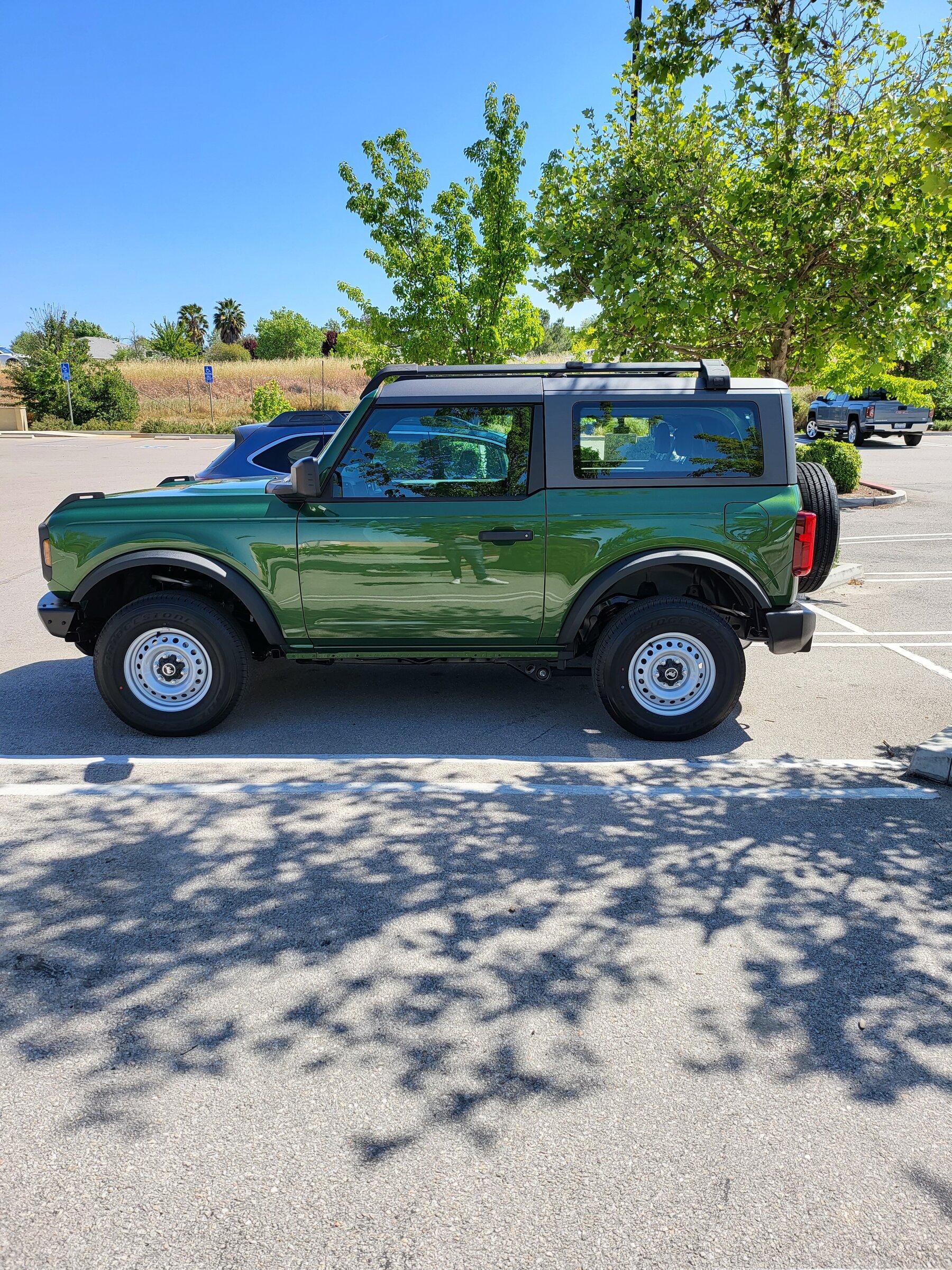 Ford Bronco 🛠 3/14/22 Build Week Group 20220428_152023