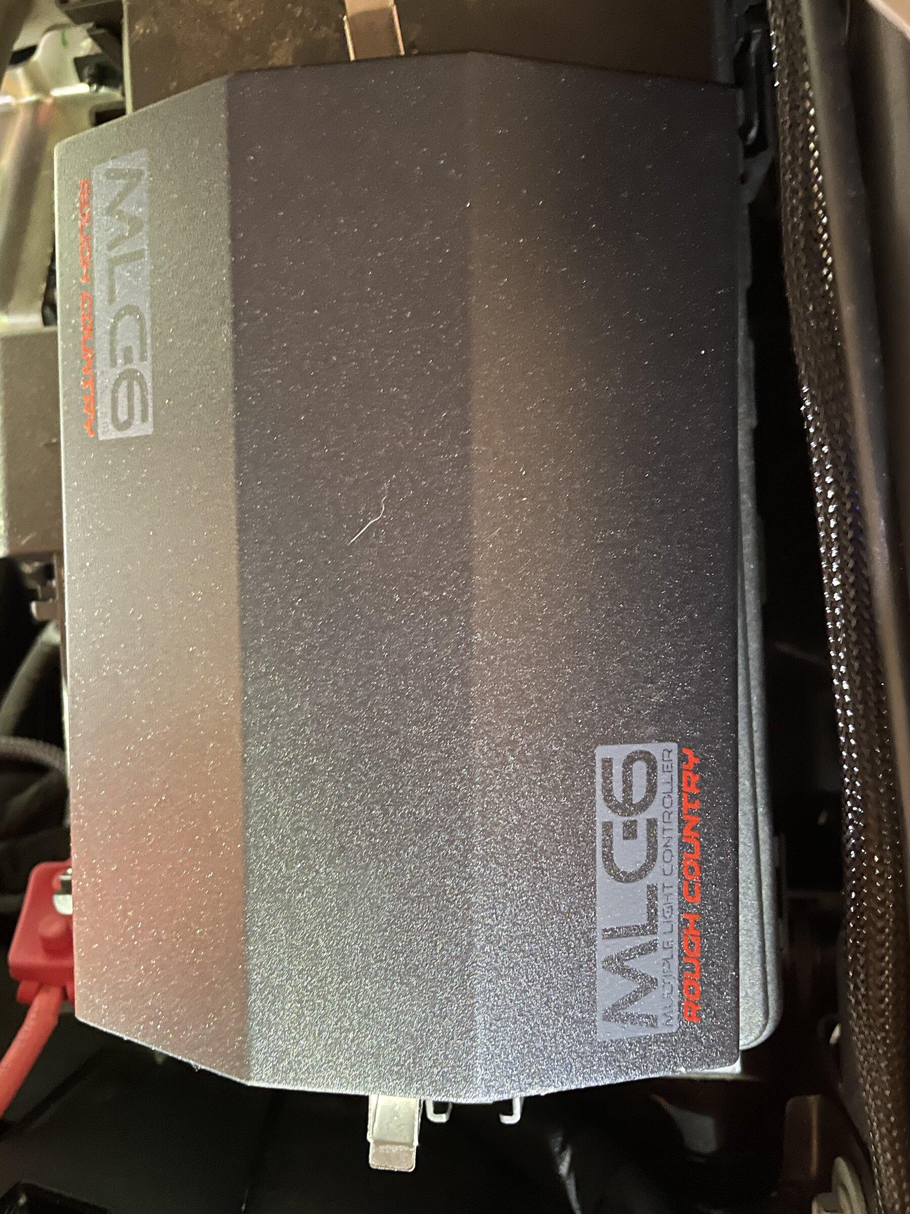 Ford Bronco Rough Country Multiple Light Controller BD26FEE8-729D-4C0D-9DB6-07EE56353454