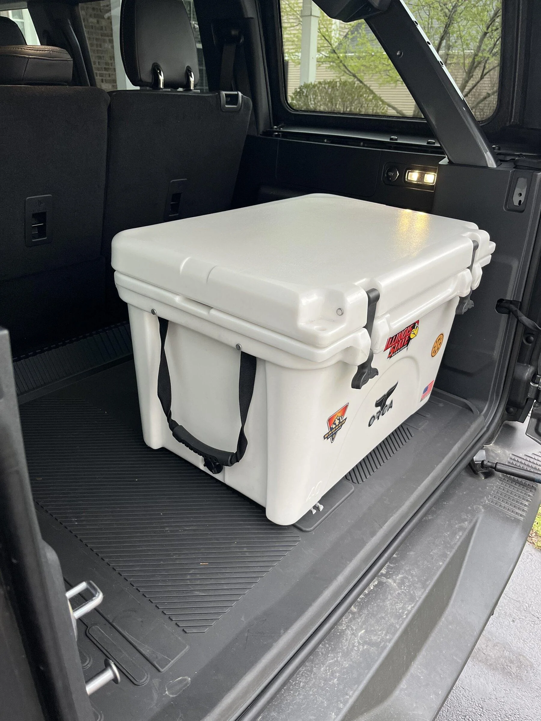 Ford Bronco Yeti Cooler / Orca - rear hatch F0A70660-7714-4406-9A8D-905E44250985