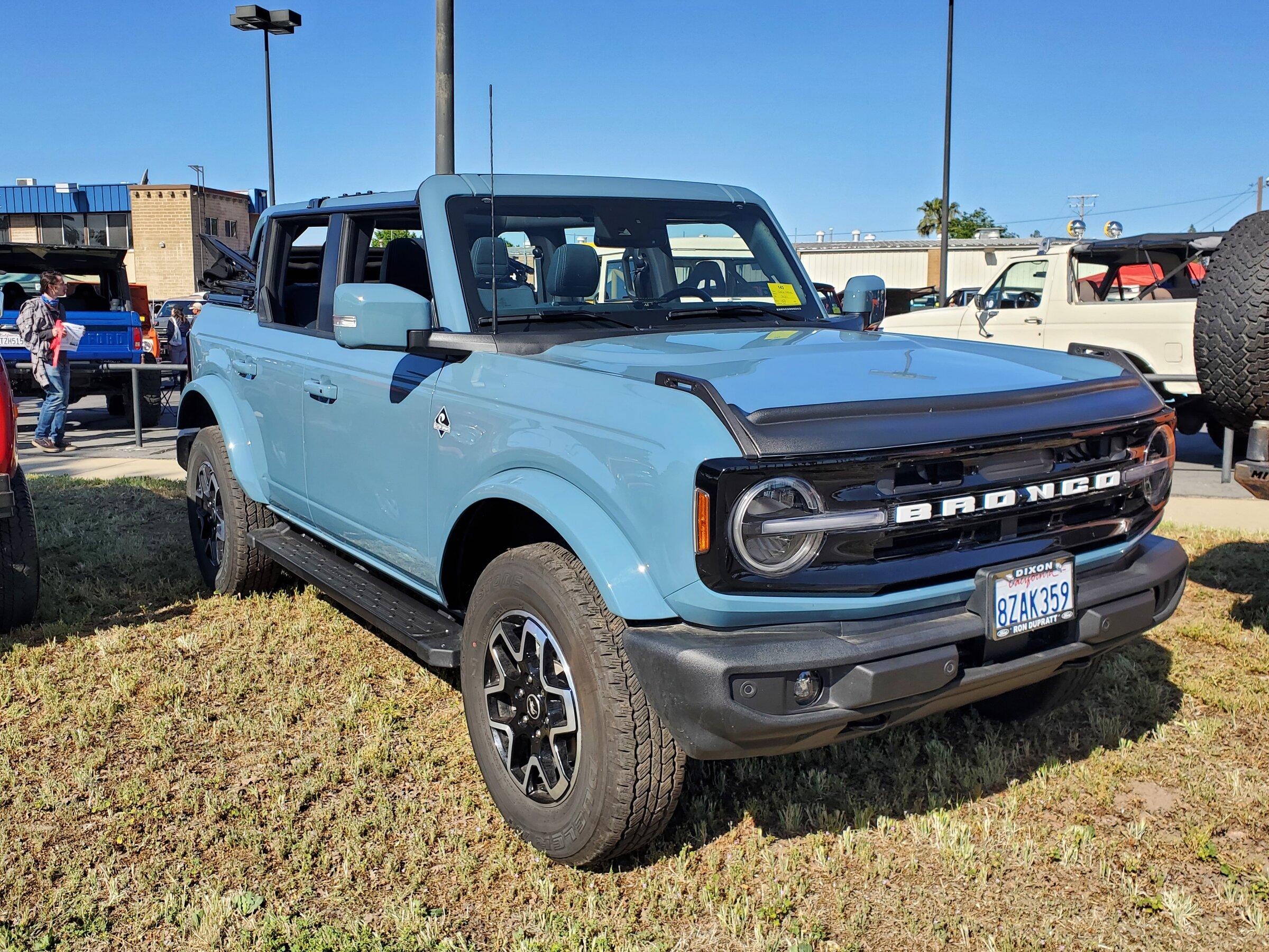 Ford Bronco Pics: Wild Horse Bronco Roundup Lodi CA 20220430_093135