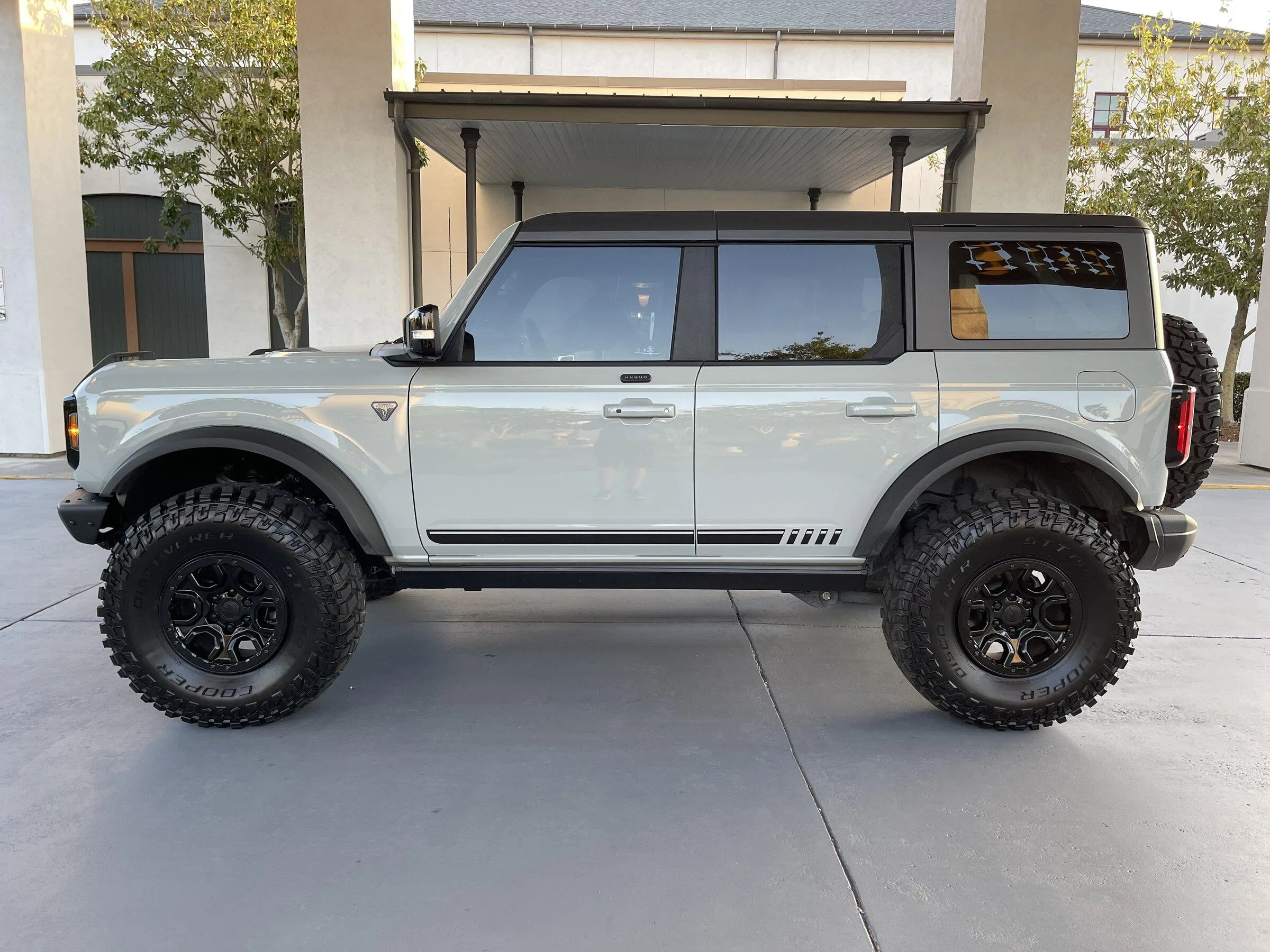 Ford Bronco 2021 First Edition 4 Door: Icon 3” lift on 37” STT Pros and 1.4” spacers! 1D691F67-71FF-4855-8D3E-F2459532B8C2