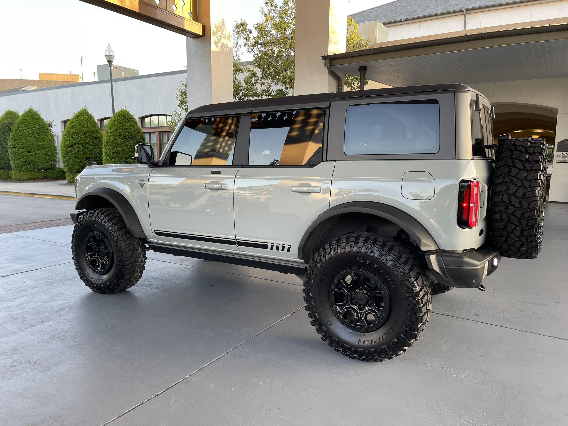 Ford Bronco 2021 First Edition 4 Door: Icon 3” lift on 37” STT Pros and 1.4” spacers! 210F0834-621C-4D62-B576-3B85B384DB28