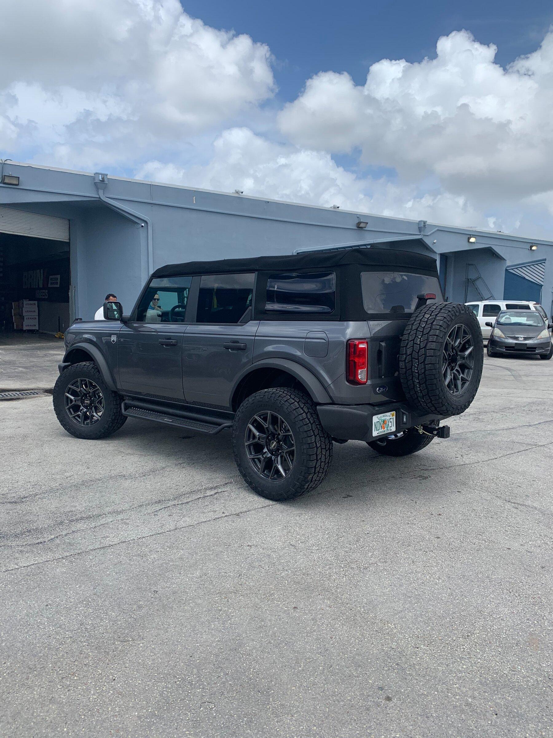 Ford Bronco Show us your installed wheel / tire upgrades here! (Pics) bronco rear sid