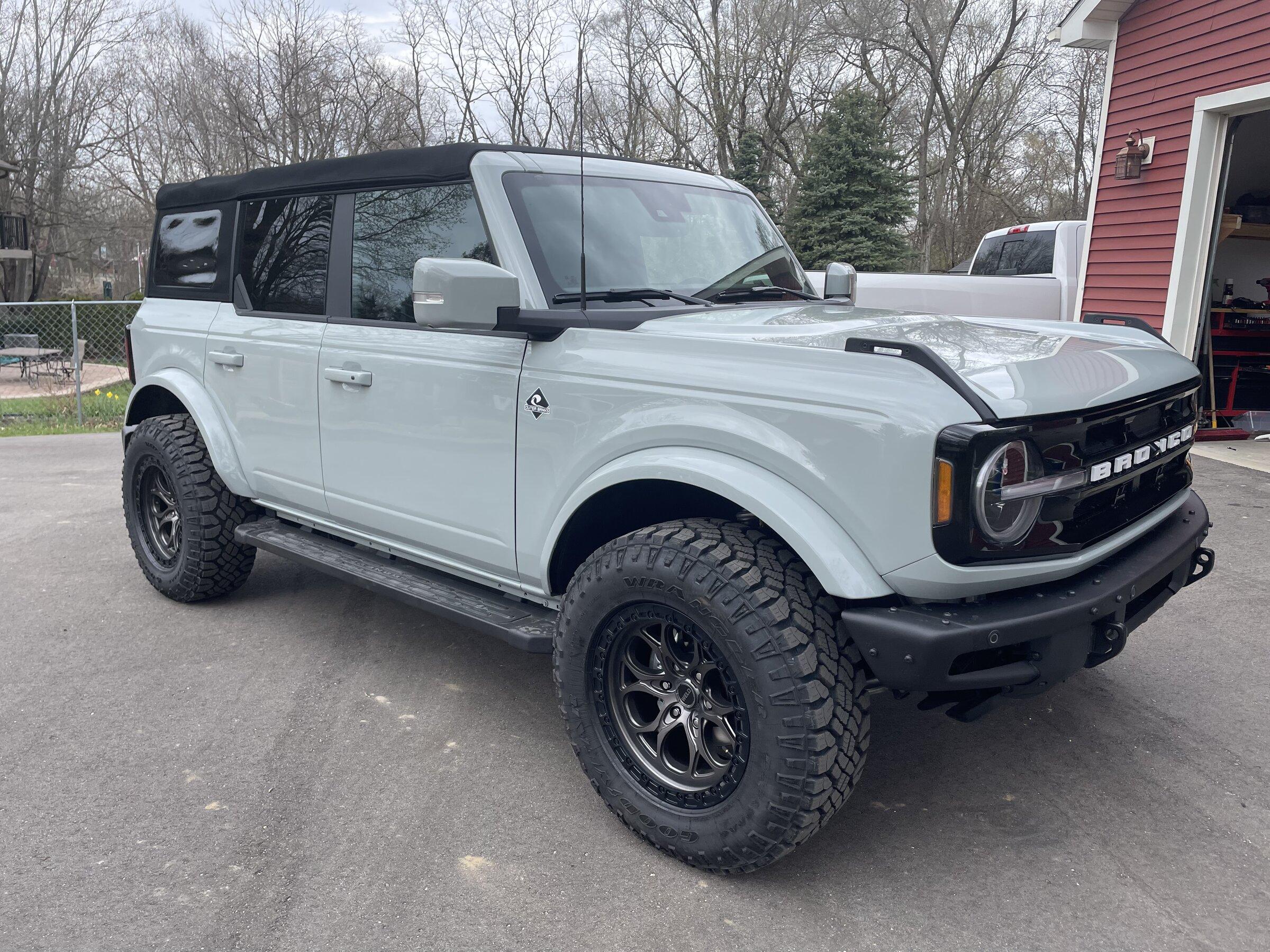 Ford Bronco 🛠 4/11/22 Build Week Group DB647572-2A8C-4DE0-B076-ED22DE9481BE
