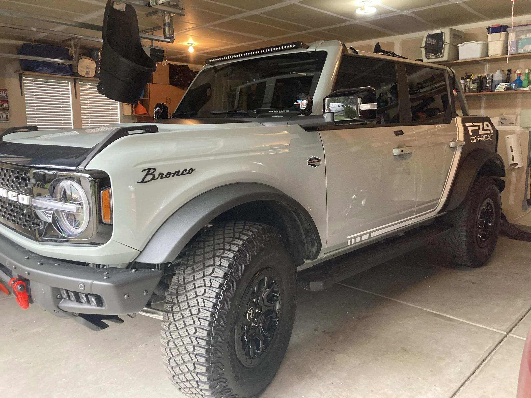 Ford Bronco Absolutely nothing wrong 319351E4-6935-49B1-A4BB-FE6137D6E526