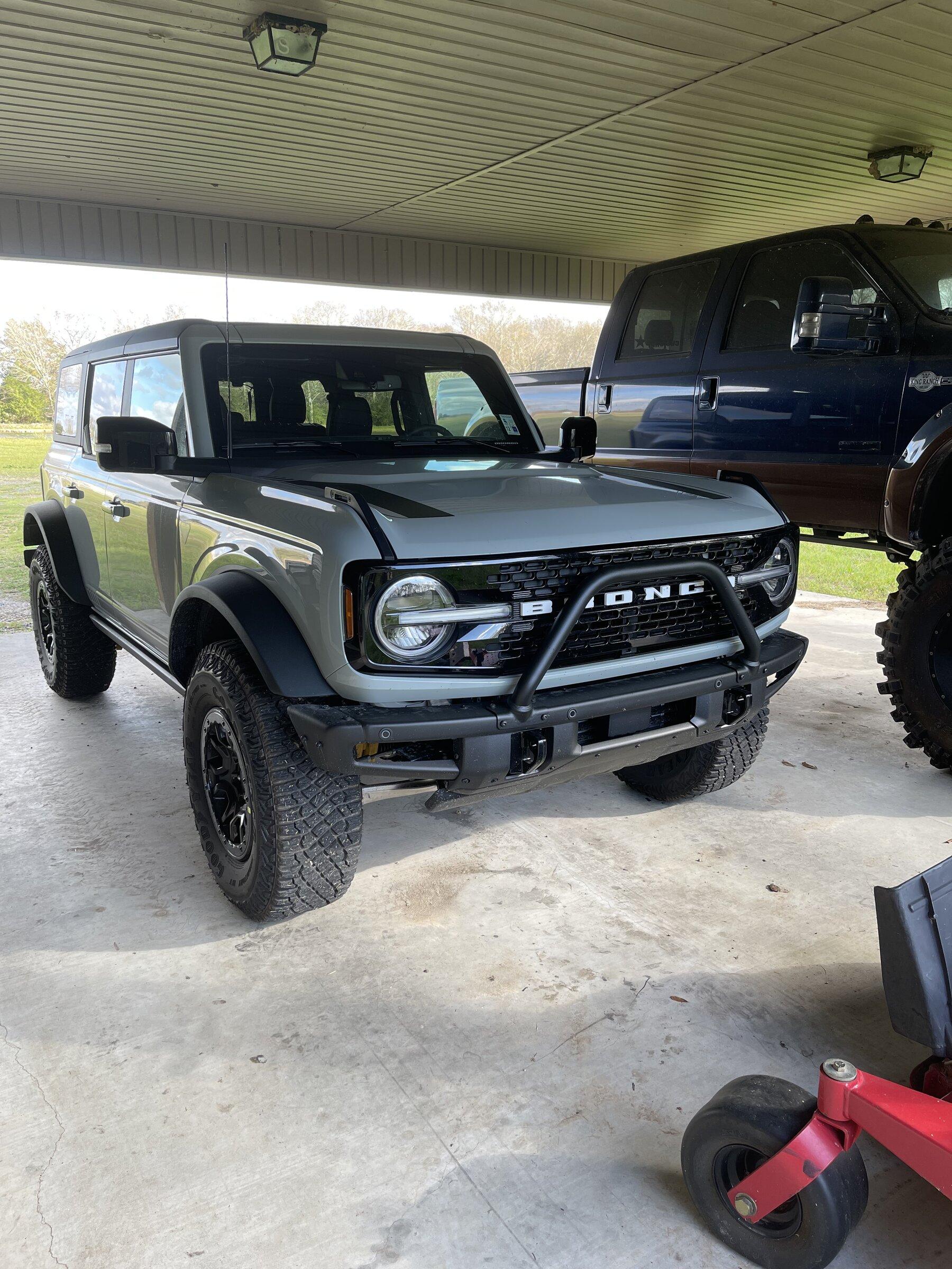 Ford Bronco 2021 First Edition 4 Door: Icon 3” lift on 37” STT Pros and 1.4” spacers! 35A85B4D-693E-4561-8C41-C48F577FC431