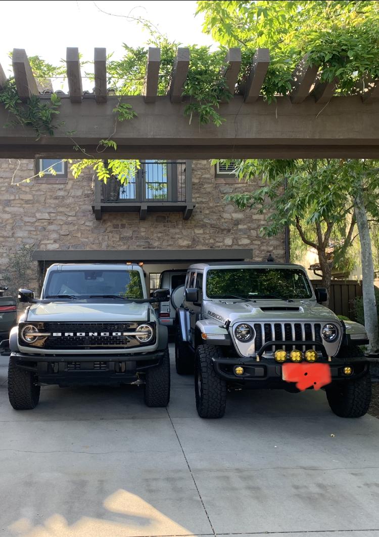 Ford Bronco Jeep 392 vs Bronco Wildtrak - Double Owner Impressions / Review 3C659110-E373-4444-AD35-8BEAF5023764