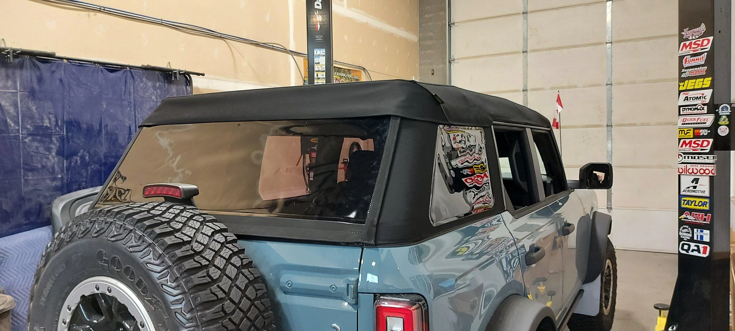 Ford Bronco Bestop vs original soft top 20220501_112627