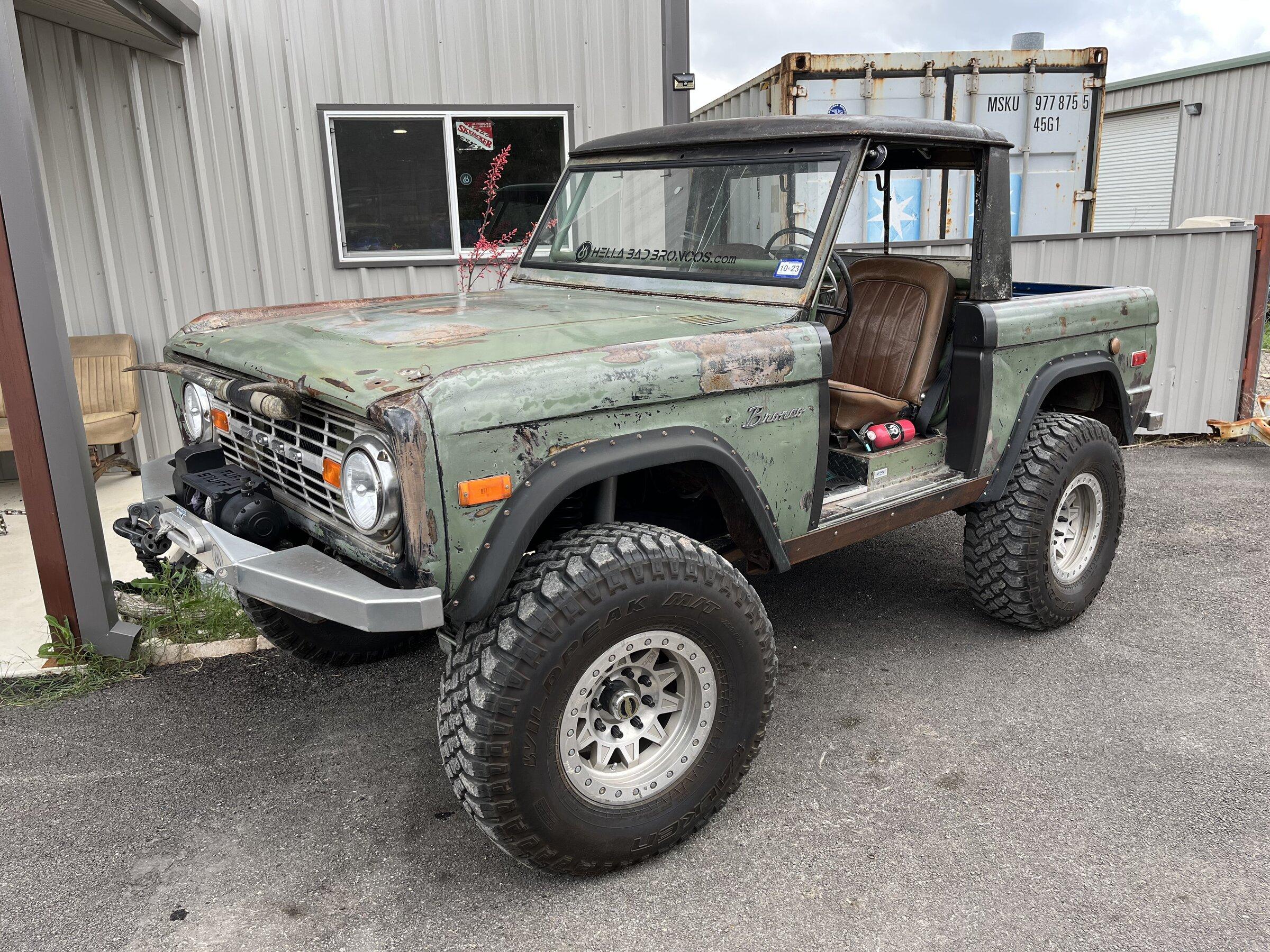 Ford Bronco 🛠 3/14/22 Build Week Group 0B0A6E09-2384-4767-BF02-66CB626A78DF
