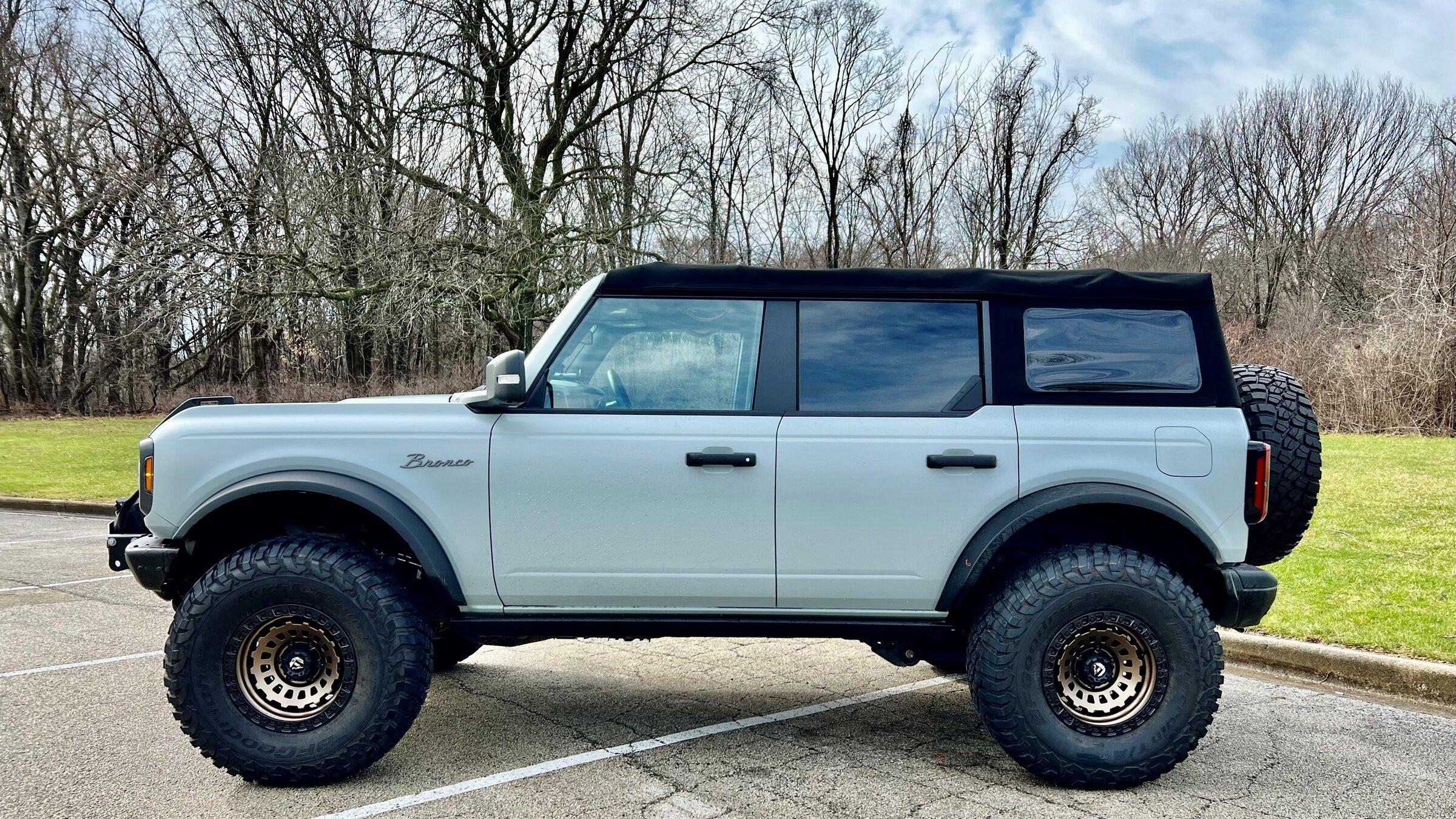 Ford Bronco Show us your installed wheel / tire upgrades here! (Pics) April 2022