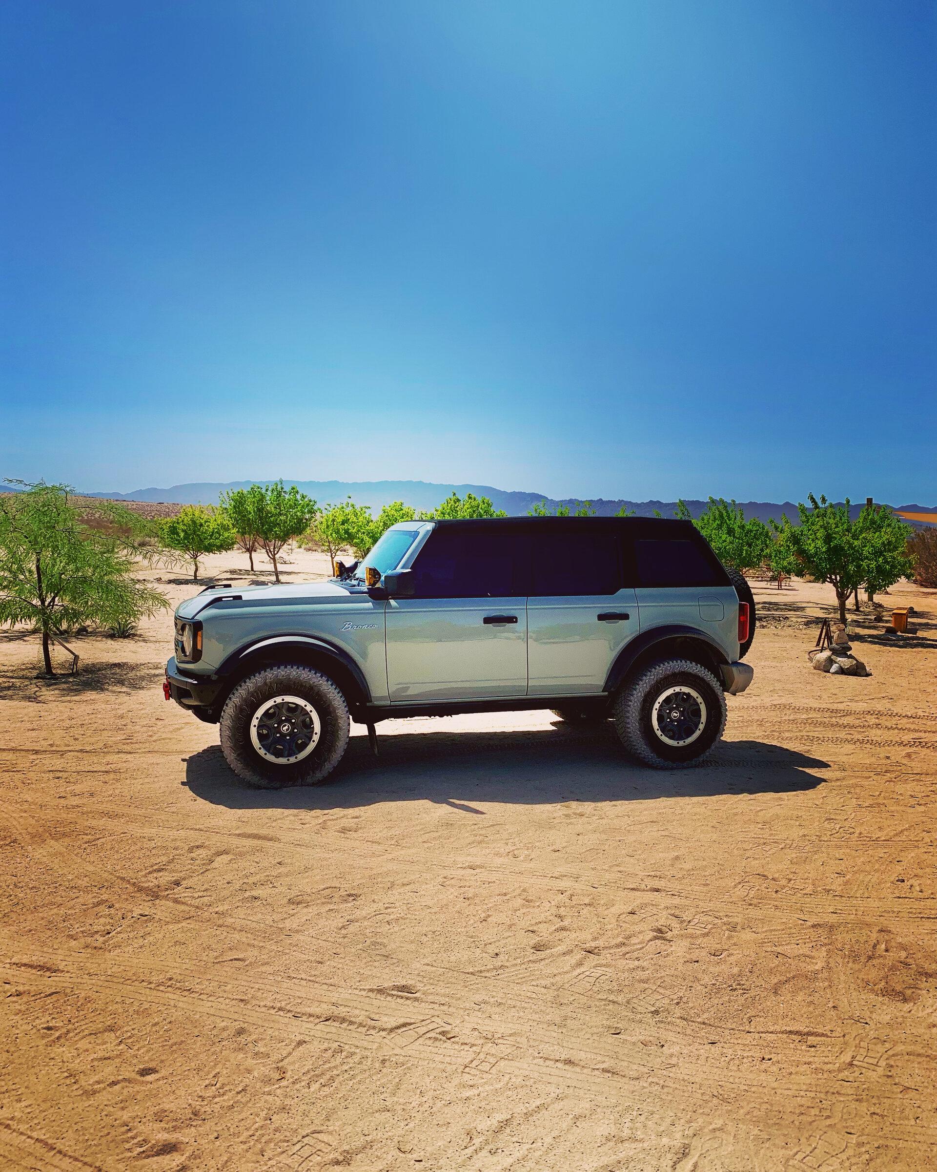 Ford Bronco CACTUS GRAY Bronco Club 8C28FE07-054B-4760-86B4-AE72146B7B00
