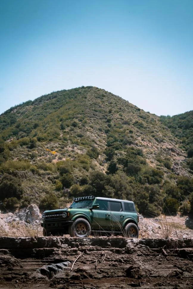 Bronco_-4.jpg