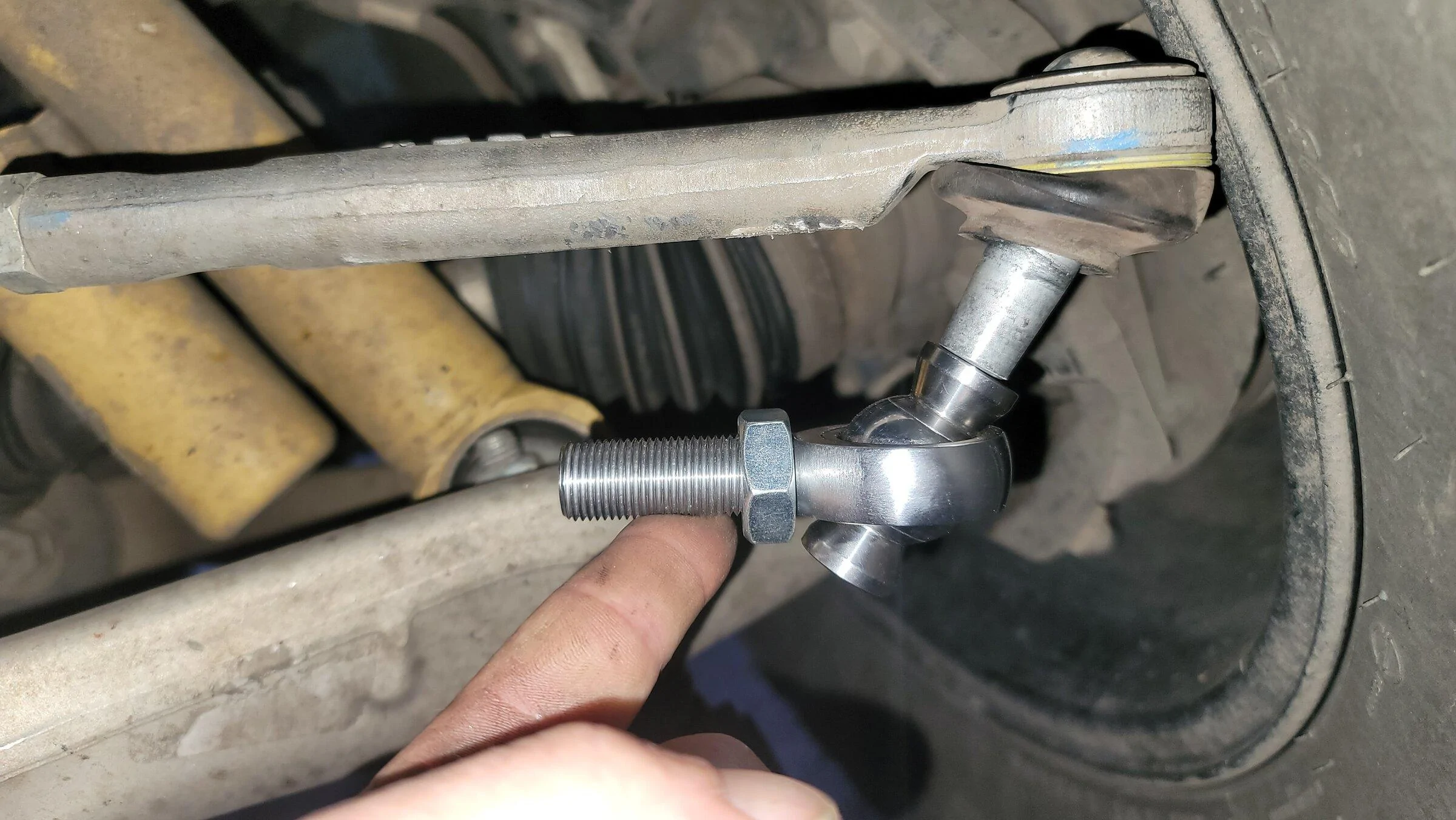 Ford Bronco Fabtech Tie Rod Replacement 20220423_200603