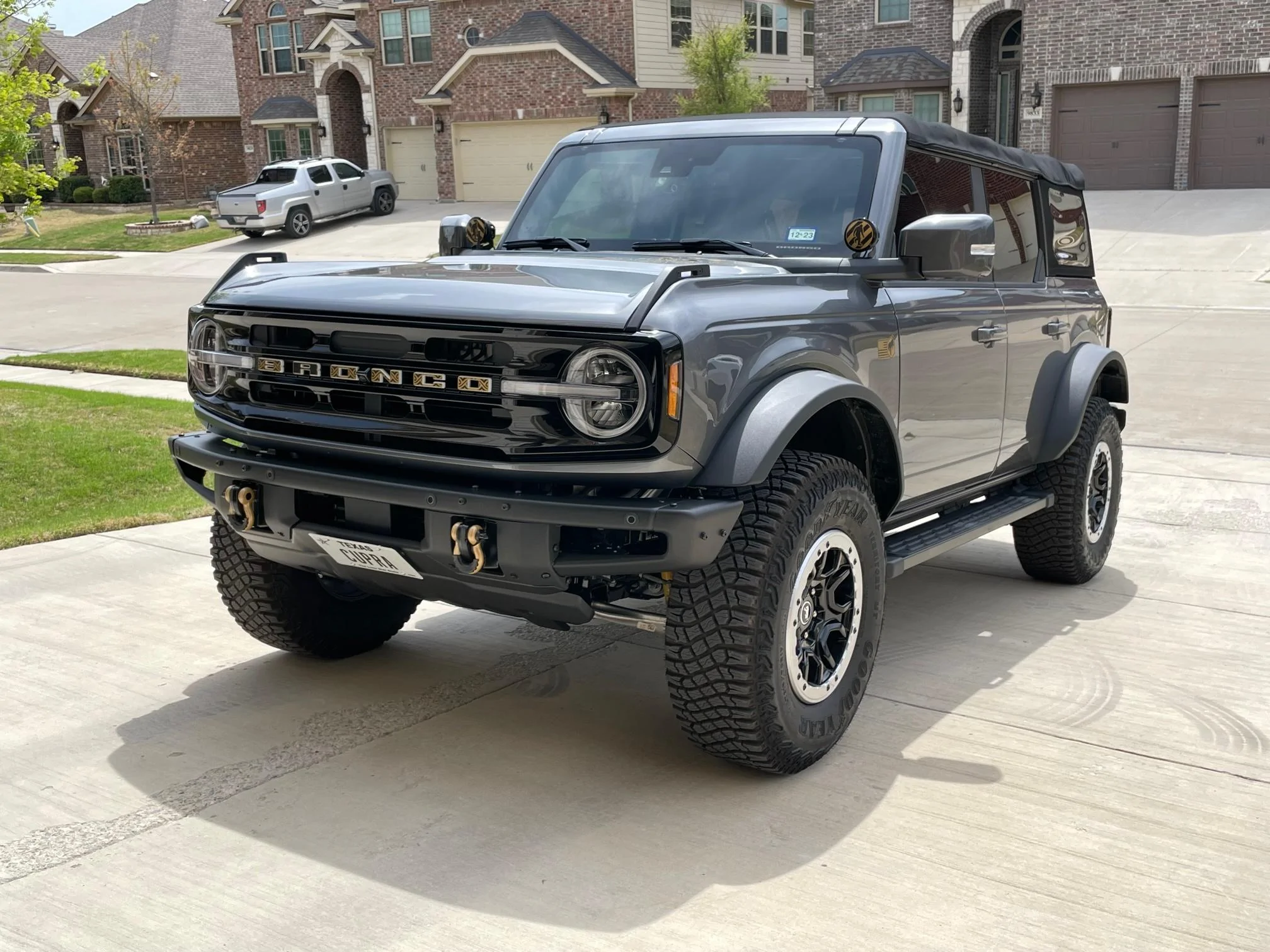 Ford Bronco Basic Fog Lights for Mod Bumper IMG_2768