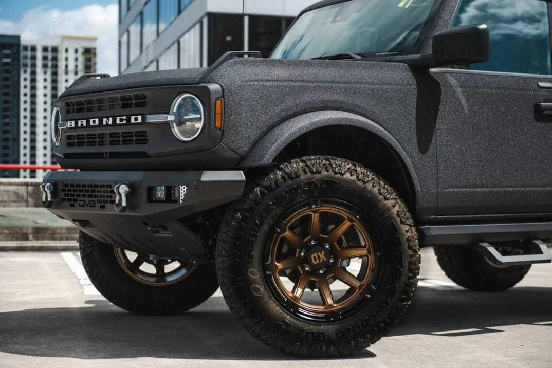 Ford Bronco Raiders' Brandon Bolden buys $150K tricked-out Ford Bronco! e0de27e25a404268be35599cc80652ec_lg
