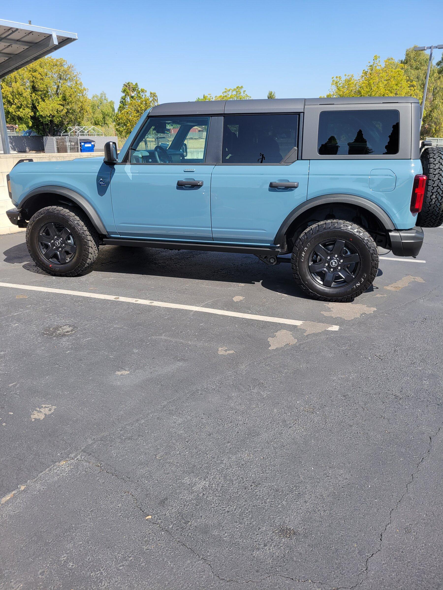 Ford Bronco 🛠 3/14/22 Build Week Group 20220430_100620
