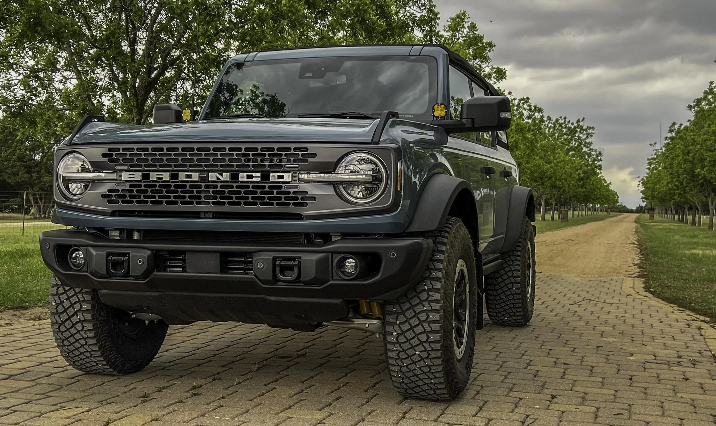 Ford Bronco AREA 51 Bronco Club edJ6blH