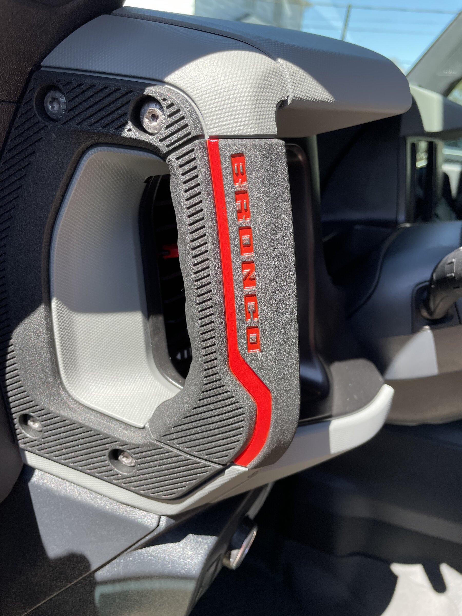 Ford Bronco Changing Interior Air Vents Tab Color? 754873F9-A652-4BE5-944E-30AD83422DF2