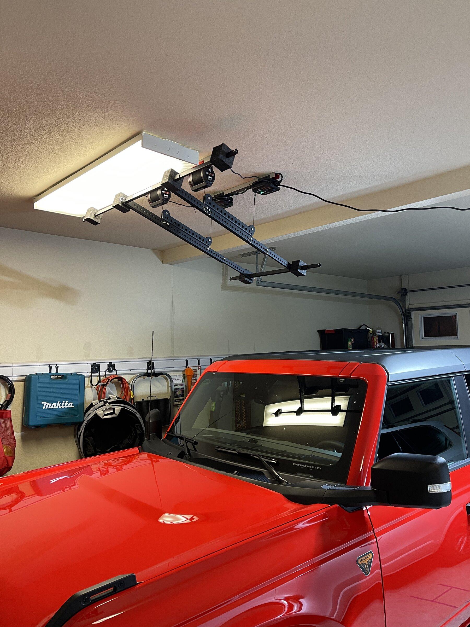 Ford Bronco Roof Lift/Storage solution IMG_5271.JPG