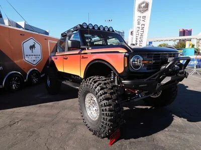 Ford Bronco Well.... 1651983446309