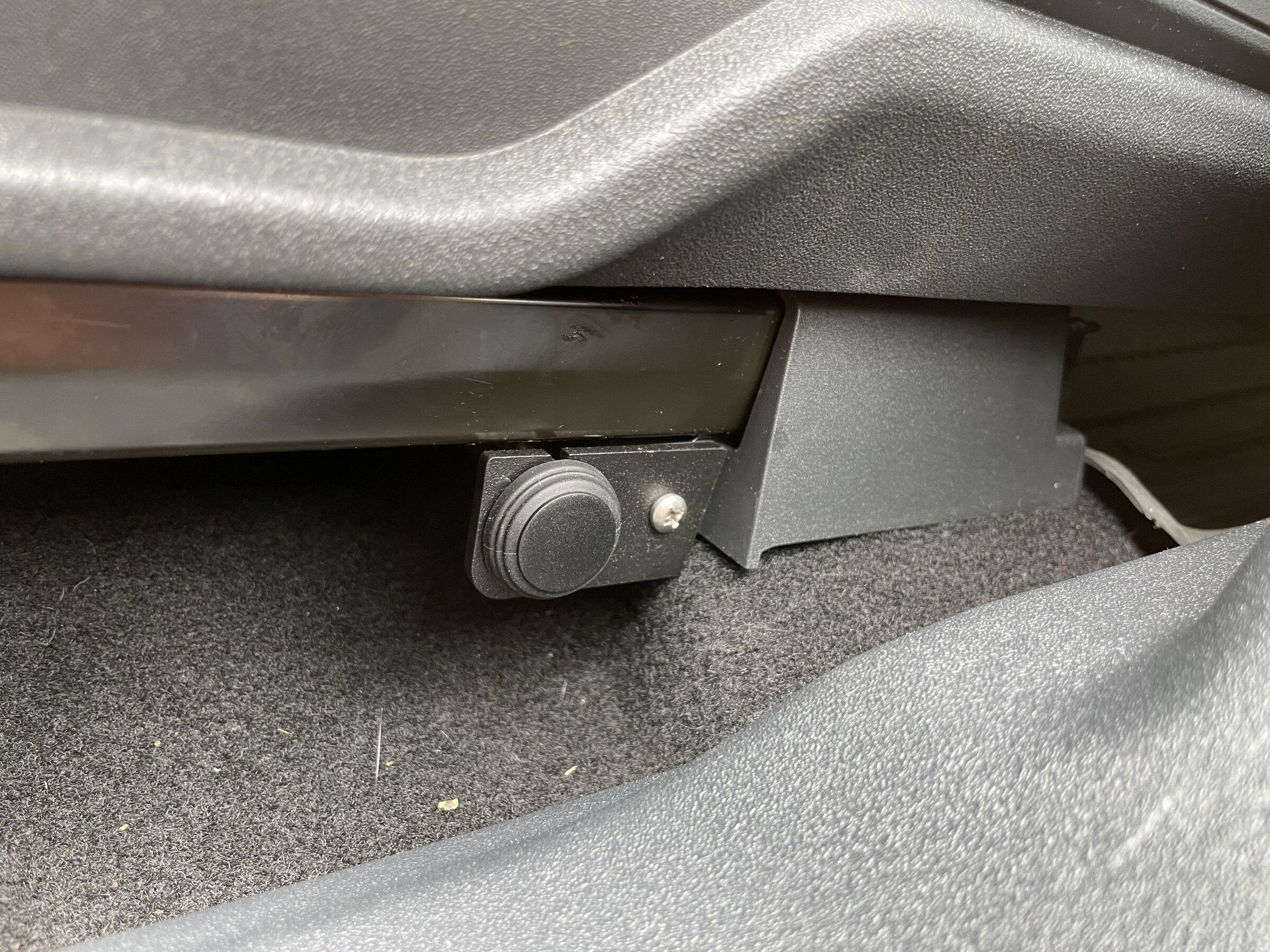 Ford Bronco Installed Rock Slide Engineering step slider IMG_1892