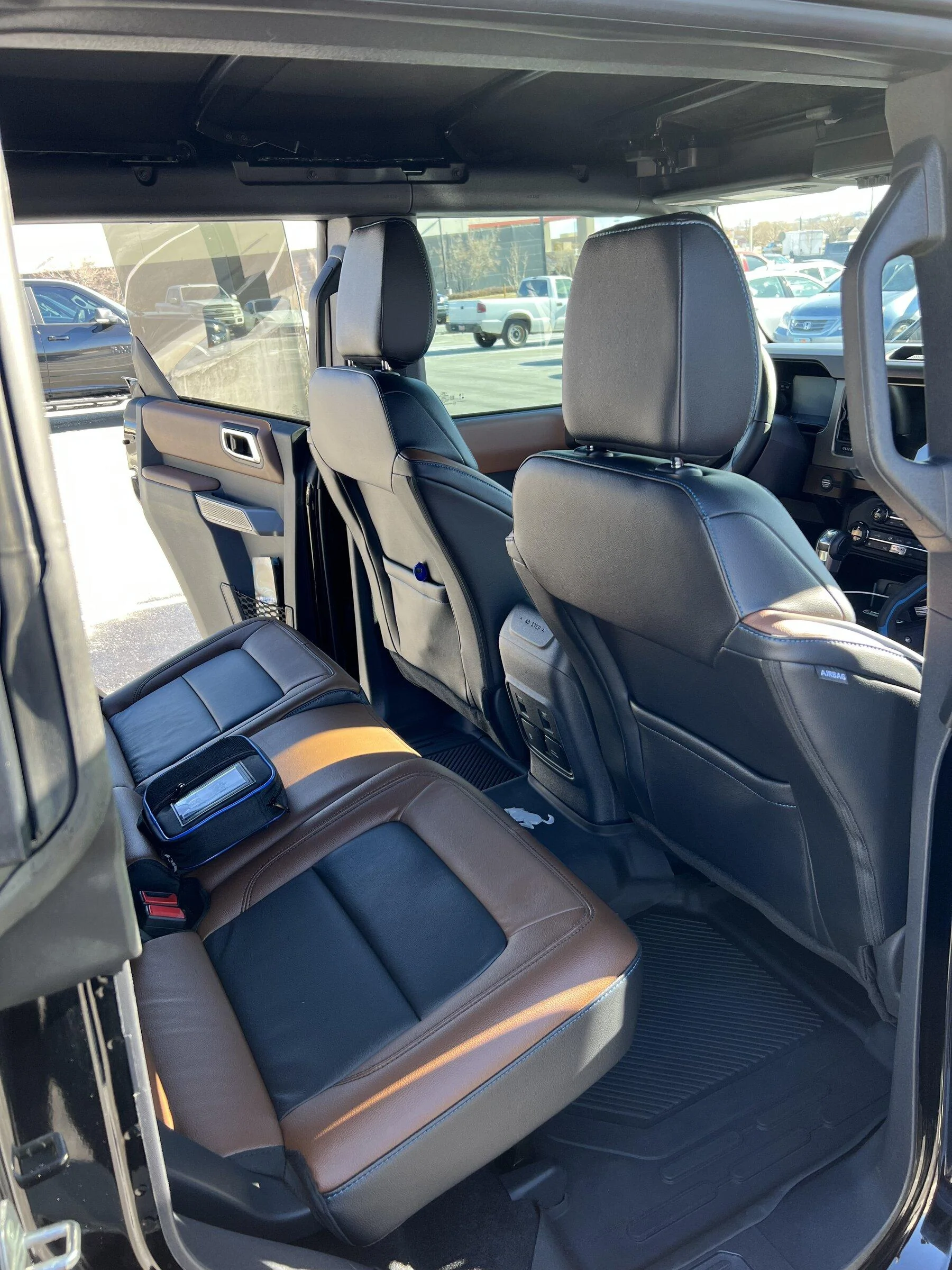 Ford Bronco 2021 Bronco OBX Sasquatch High Package 92D4FDB5-FE95-4826-B137-AEA3E4C93EAC