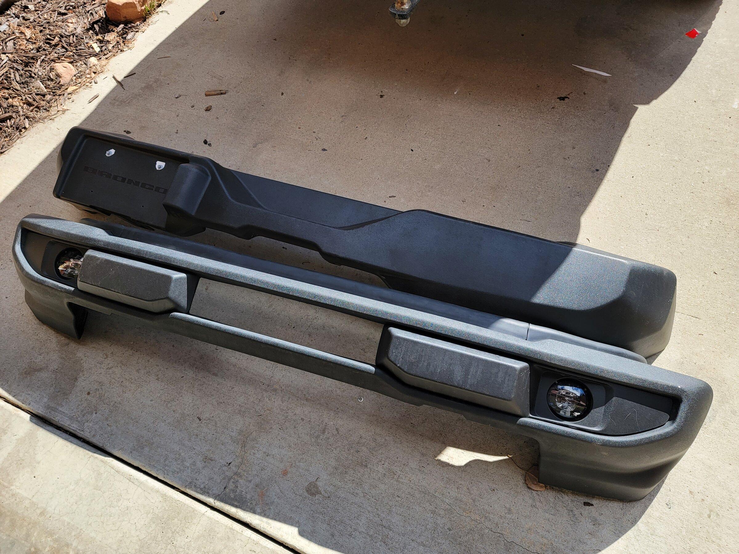 Ford Bronco Standard front & rear bumpers, also shocks $950 20220322_162409
