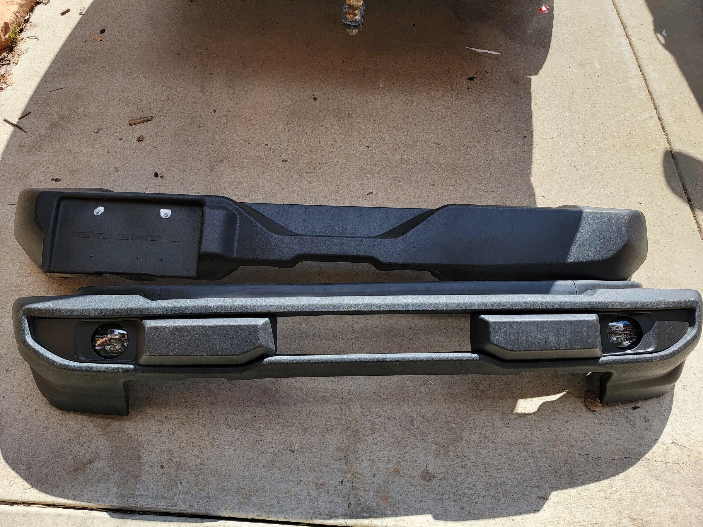 Ford Bronco Standard front & rear bumpers, also shocks $950 20220322_162405