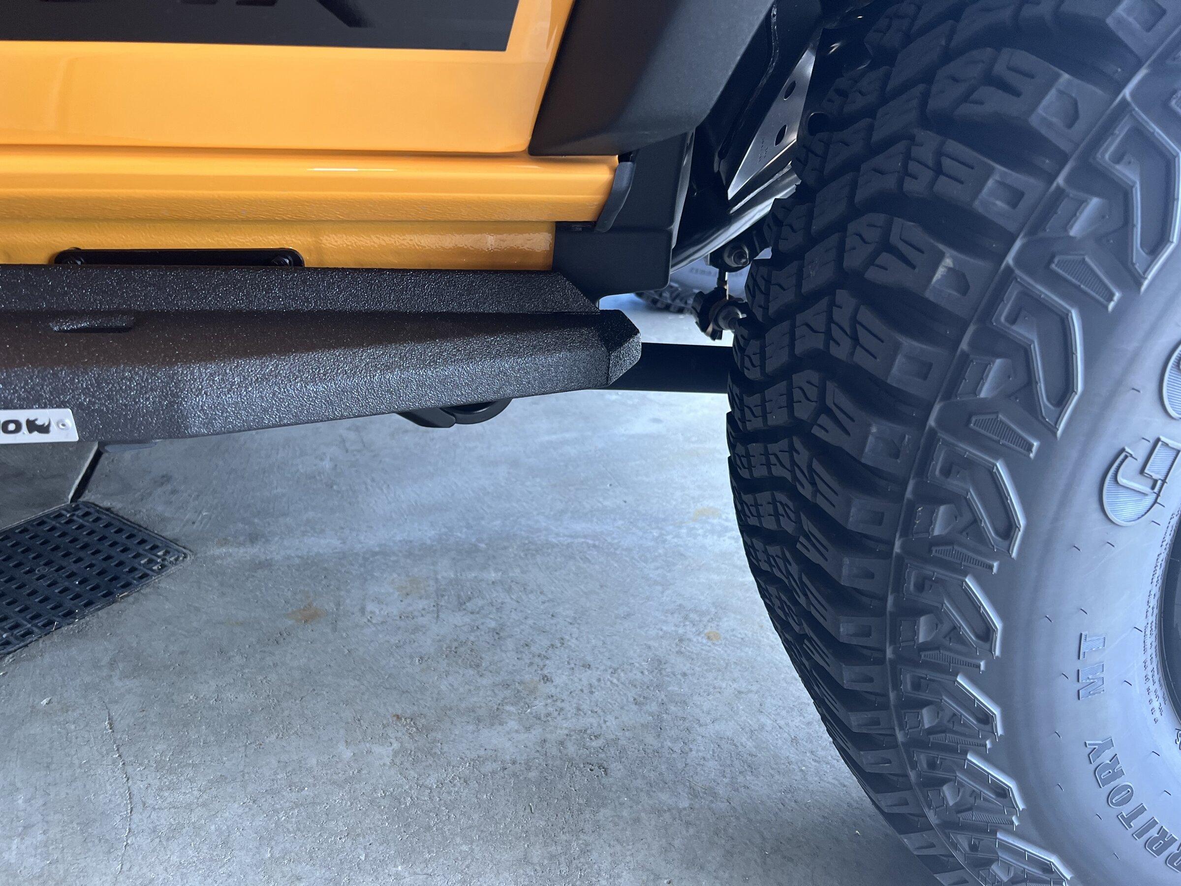 Ford Bronco Installed GORHINO side steps with the bedliner coating! 38B70B3E-8F2A-41DF-A6A4-C004EBF97199
