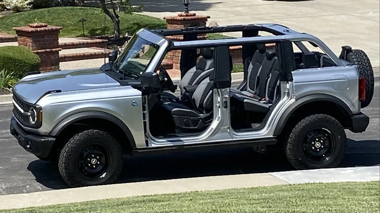 Ford Bronco Ultimate Black Diamond Non-Sasquatch pics thread Bronco