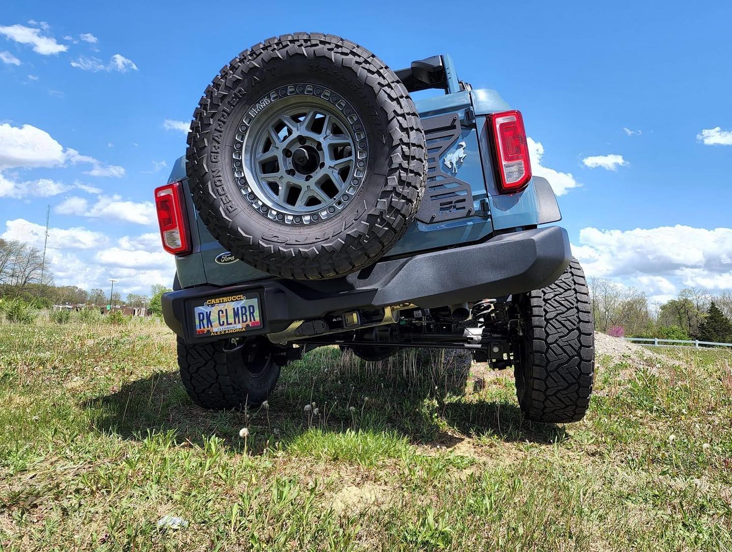 Ford Bronco ZONE Offroad @ Beefcake Racing 9834735_7438448779562030_2646020595429778346_n-