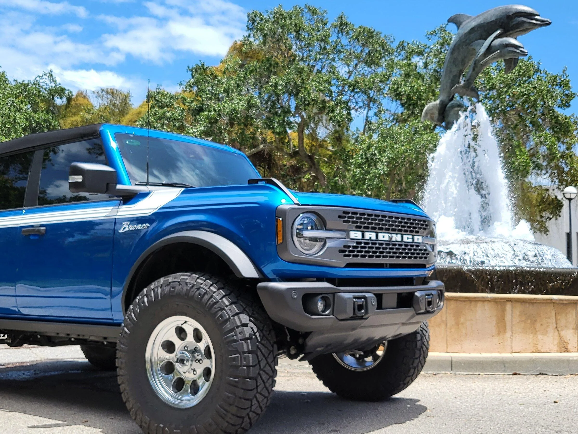 Ford Bronco VELOCITY BLUE Bronco Club 20220512_131538